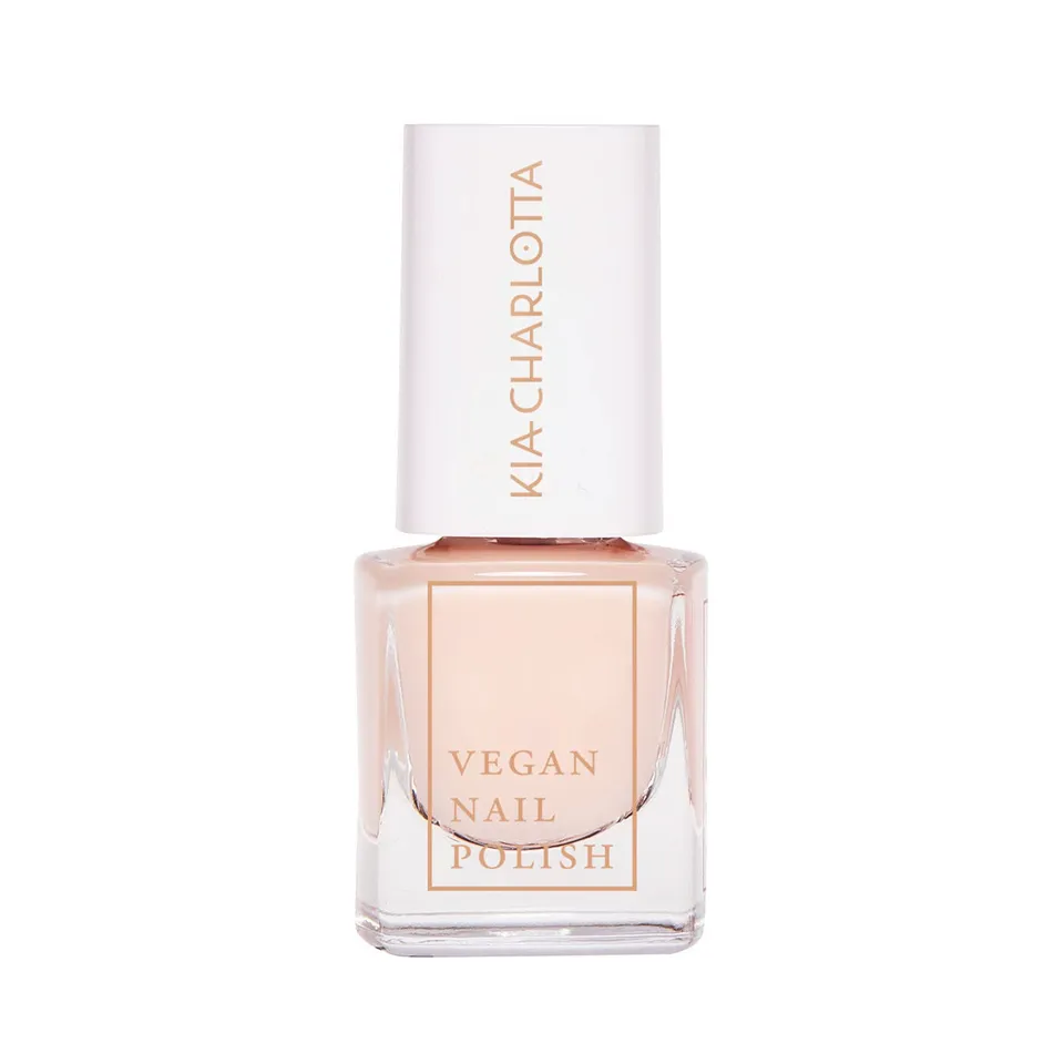 kia-charlotta-believe-veganer-nagellack-transparent-nat-rlich image 1