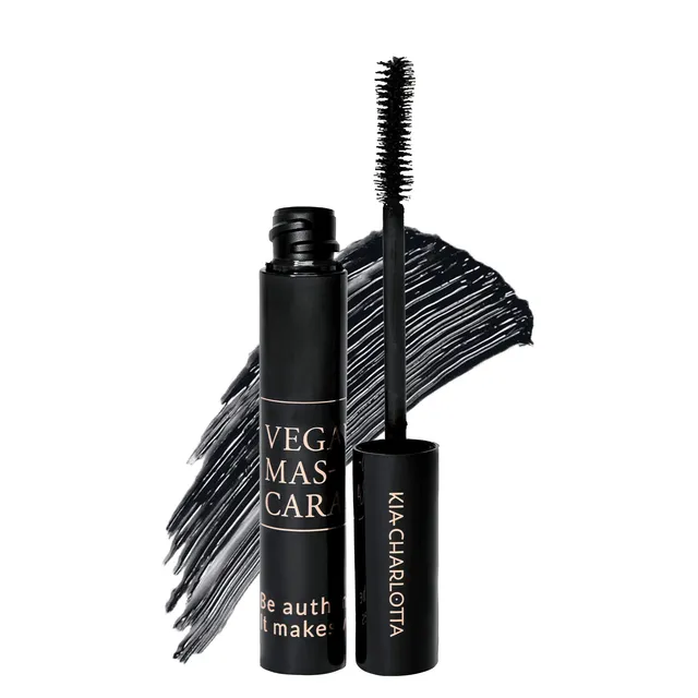 kia-charlotta-eyes-on-me-eyeshadow-palette image 1