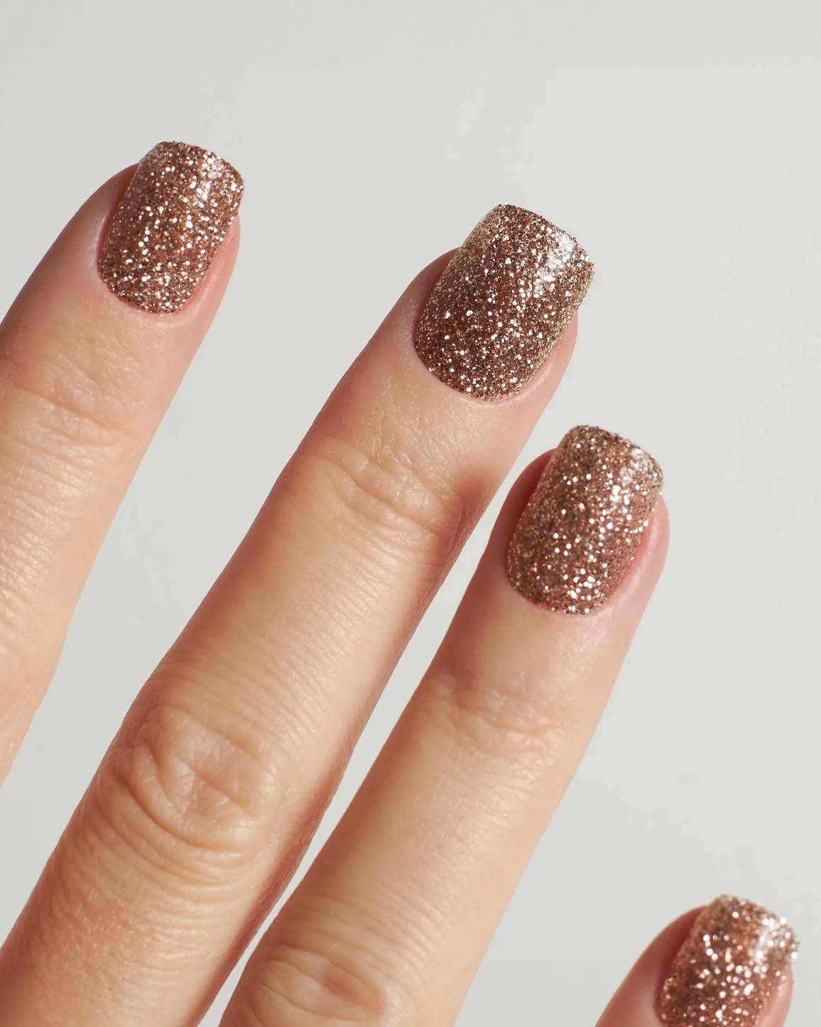 doonails-new-years-eve-dipping-powder-gold-glitter image 2