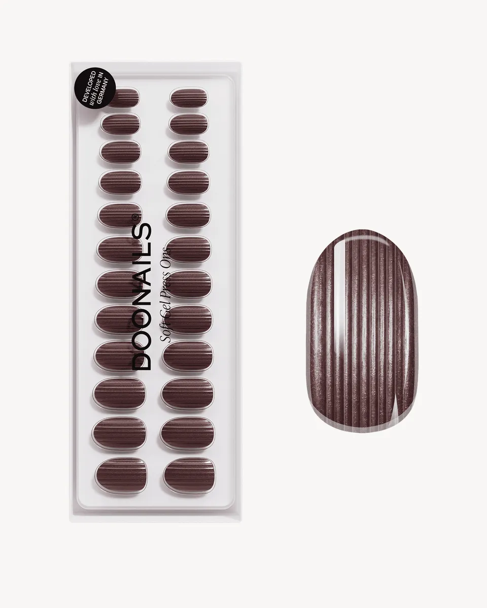 doonails-espresso-martini-medium-round-soft-gel-press-ons-braun-cat-eye image 1