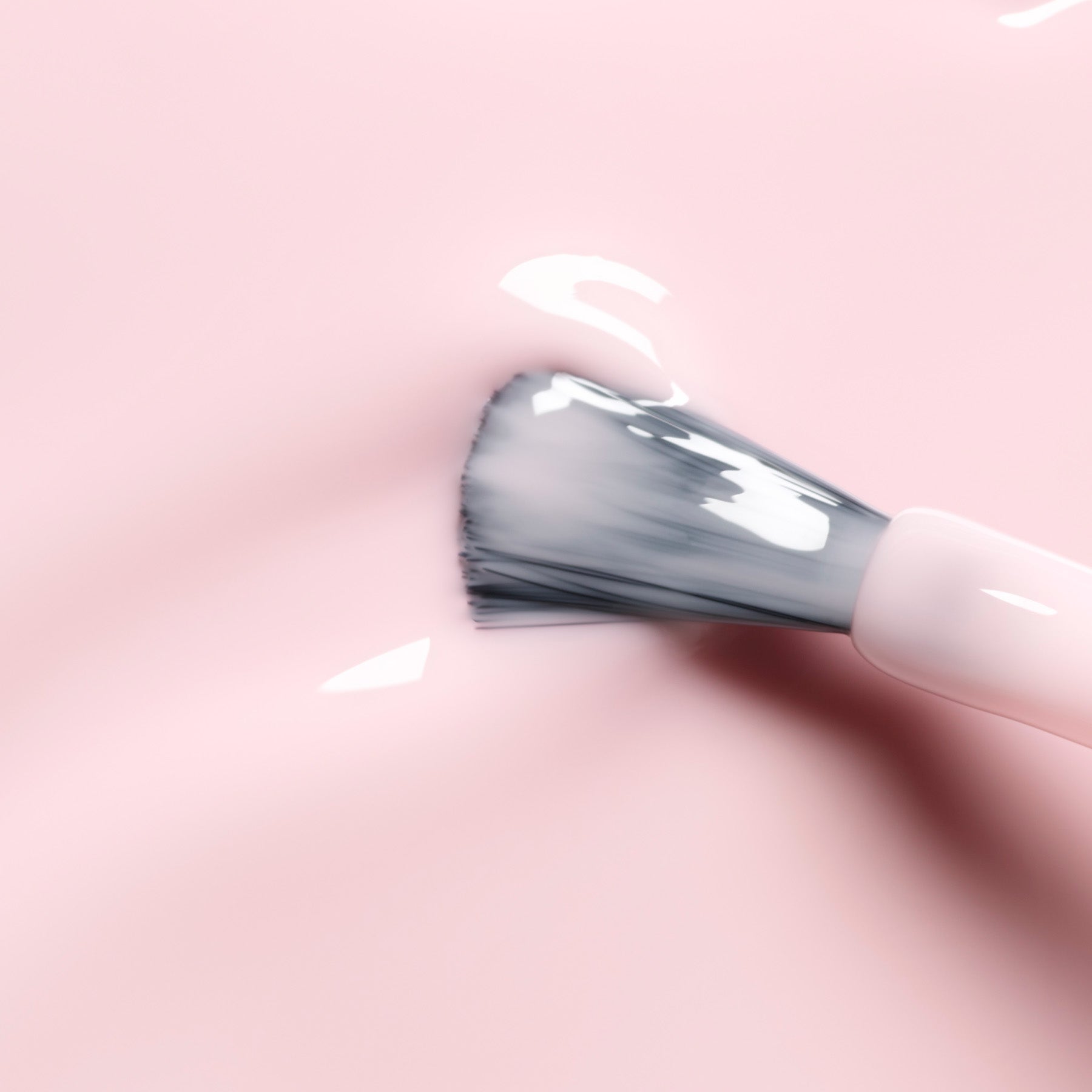 manucurist-green-flash-milky-pink-semi-permanenter-nagellack-in-milchigem-babyro image 5