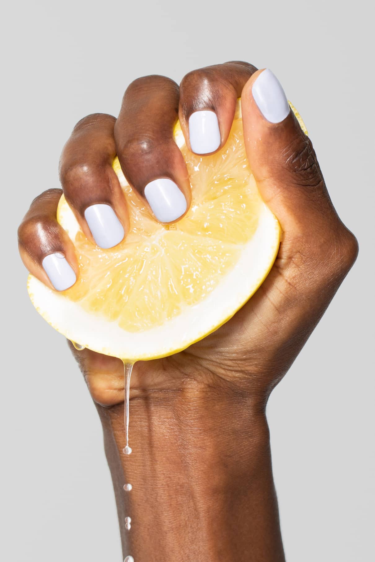 gitti-no-106-veganer-nagellack-puderblau-pastell image 8